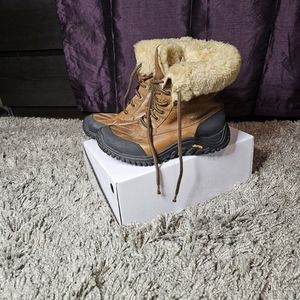 Ugg Adirondack II Otter Boots sz 8